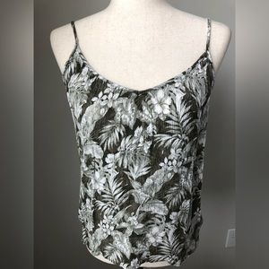 H&M v neck camisole top